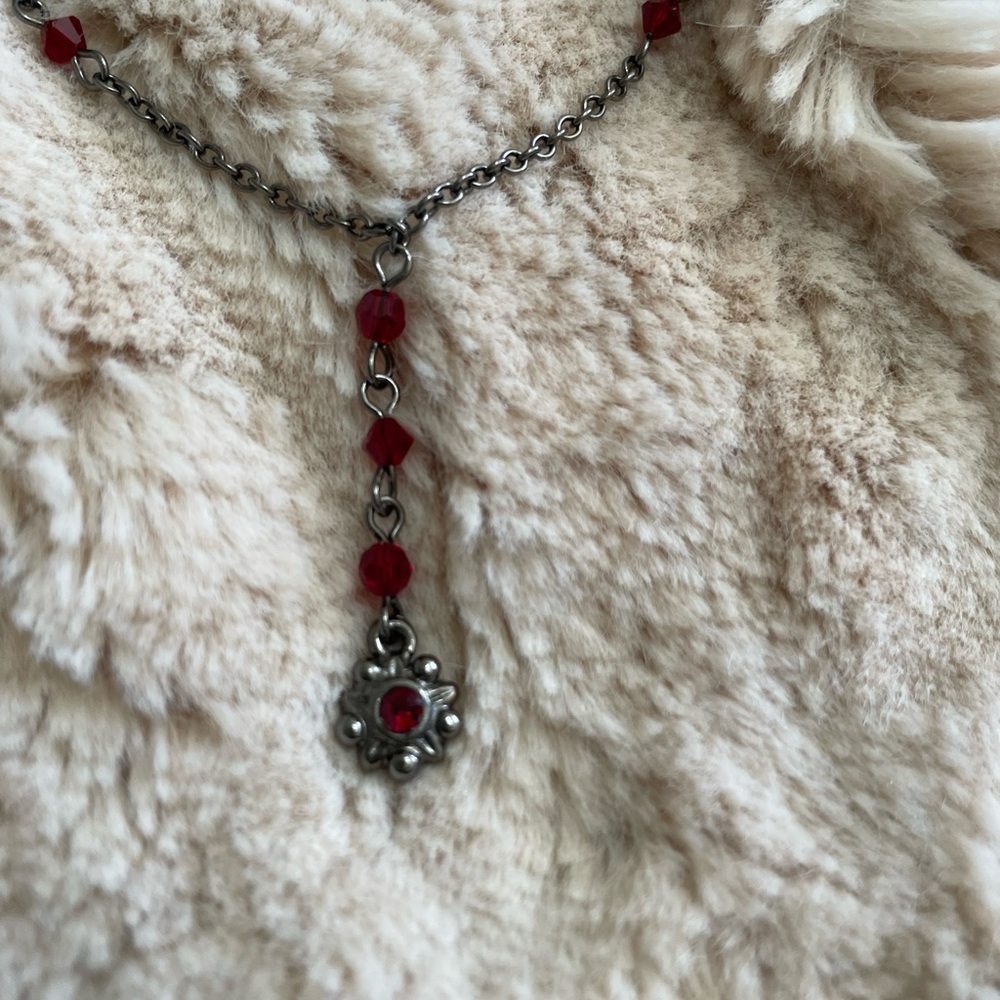 Silvertone Victorian-style “Y” Necklace with Red Crystals